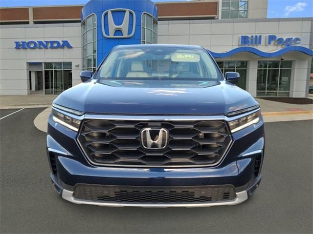 new 2025 Honda Pilot car, priced at $46,330