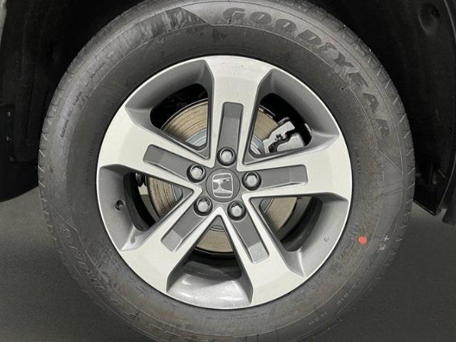 new 2025 Honda Pilot car, priced at $46,330