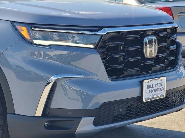 new 2025 Honda Pilot car, priced at $53,535