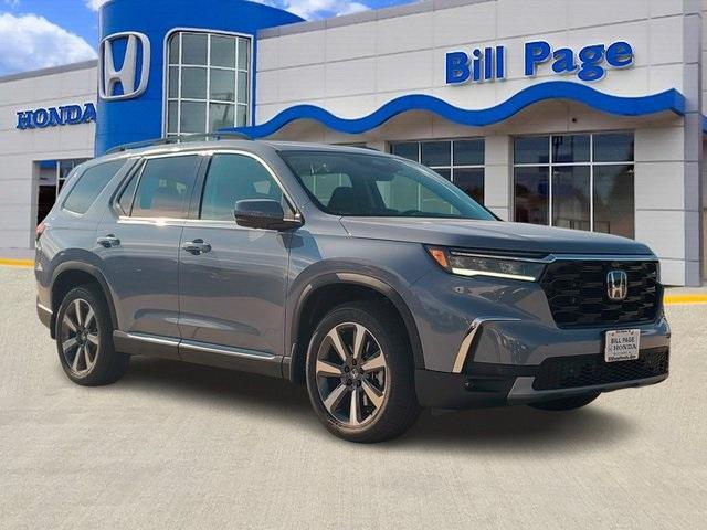 new 2025 Honda Pilot car, priced at $53,535