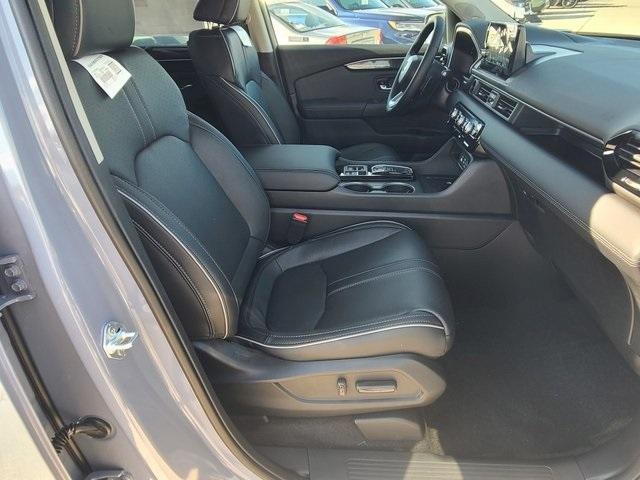 new 2025 Honda Pilot car, priced at $53,535