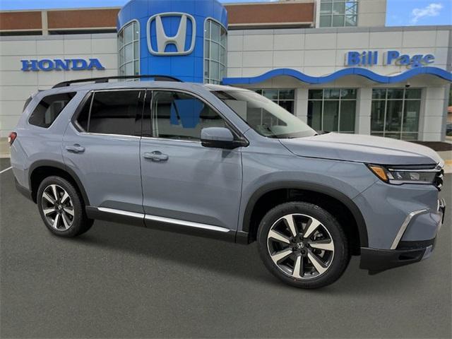 new 2025 Honda Pilot car, priced at $50,055