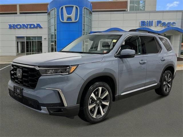 new 2025 Honda Pilot car, priced at $50,055