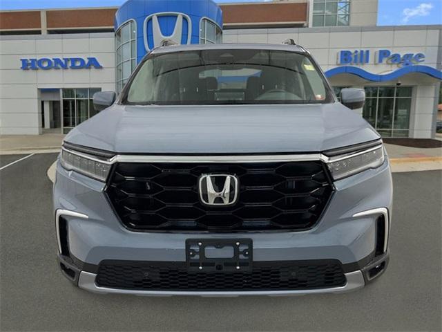 new 2025 Honda Pilot car, priced at $50,055