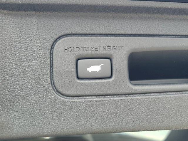 new 2025 Honda Pilot car, priced at $53,080