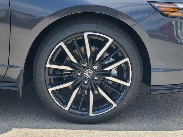 new 2025 Honda Accord Hybrid car, priced at $39,300