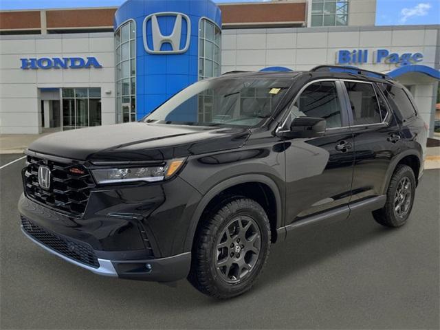 new 2025 Honda Pilot car, priced at $49,400