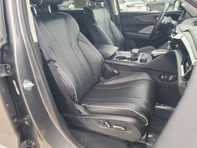 used 2023 Acura MDX car, priced at $44,400