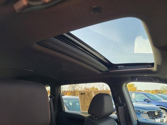 used 2025 Honda CR-V Hybrid car, priced at $33,994