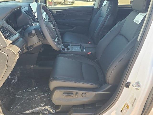 new 2026 Honda Odyssey car, priced at $43,250
