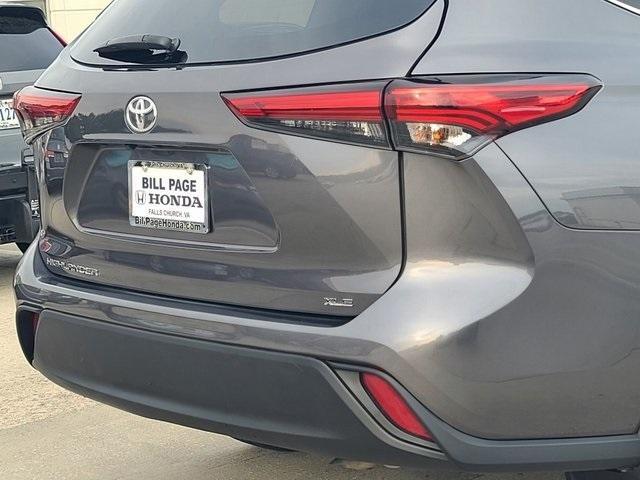 used 2023 Toyota Highlander car, priced at $33,876