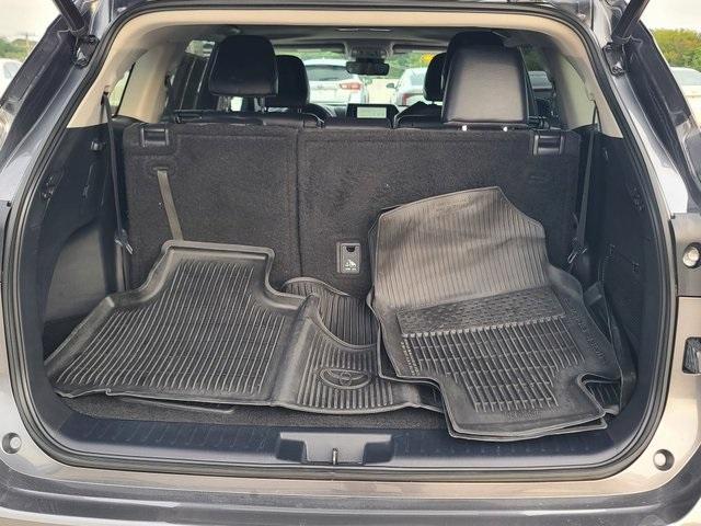 used 2023 Toyota Highlander car, priced at $33,876