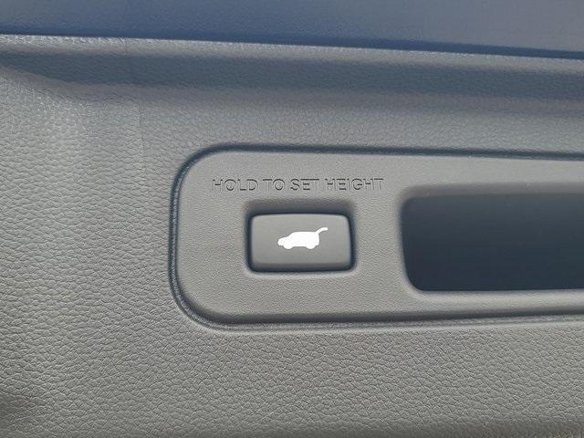 new 2025 Honda Pilot car, priced at $46,330