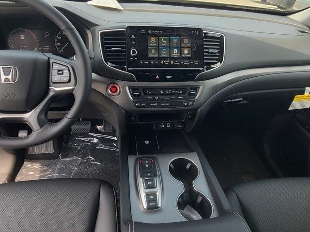 new 2025 Honda Ridgeline car, priced at $43,435