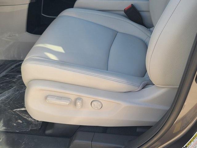 new 2026 Honda Odyssey car, priced at $44,190
