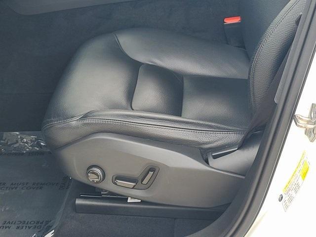 used 2018 Volvo XC60 car, priced at $23,494