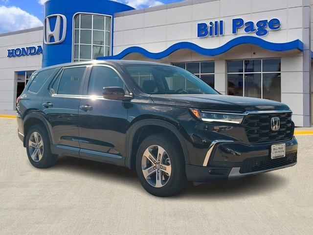 new 2025 Honda Pilot car, priced at $45,600
