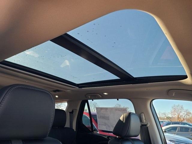 new 2025 Honda Pilot car, priced at $49,600