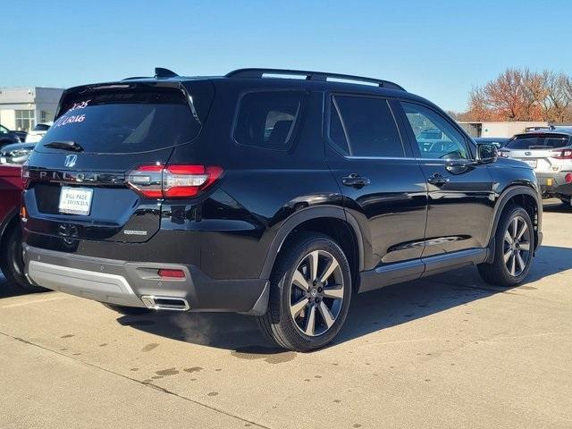 new 2025 Honda Pilot car, priced at $49,600