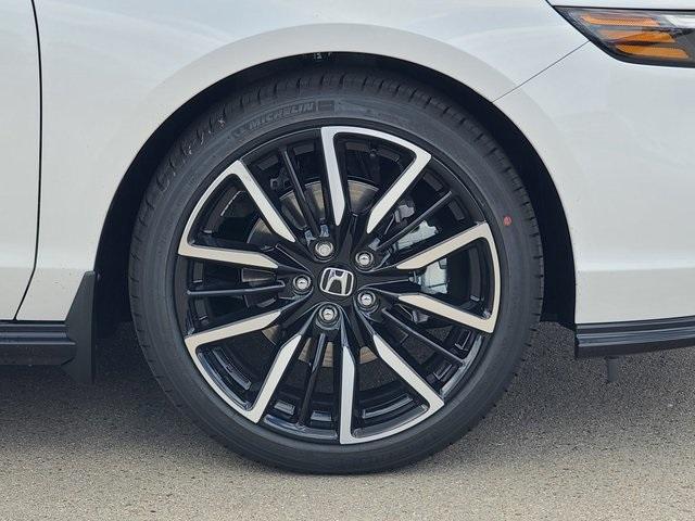 new 2025 Honda Accord Hybrid car, priced at $39,755