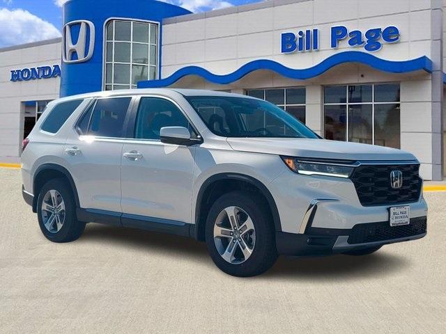 new 2025 Honda Pilot car, priced at $46,055