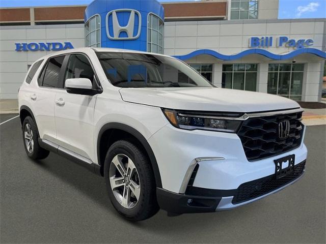 new 2025 Honda Pilot car, priced at $46,055
