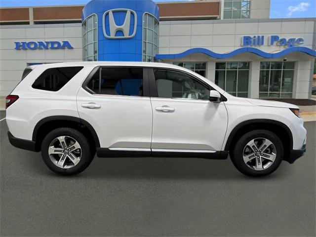 new 2025 Honda Pilot car, priced at $46,055