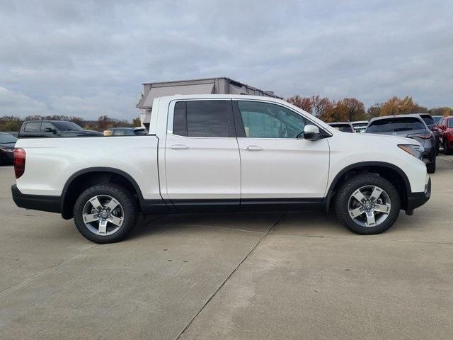 new 2025 Honda Ridgeline car, priced at $43,935