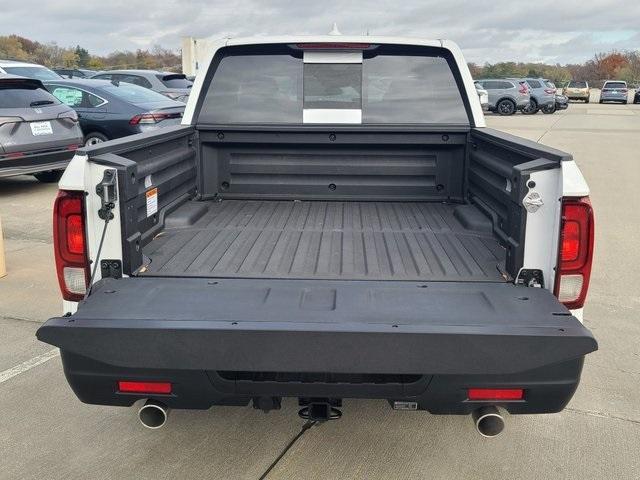 new 2025 Honda Ridgeline car, priced at $43,935