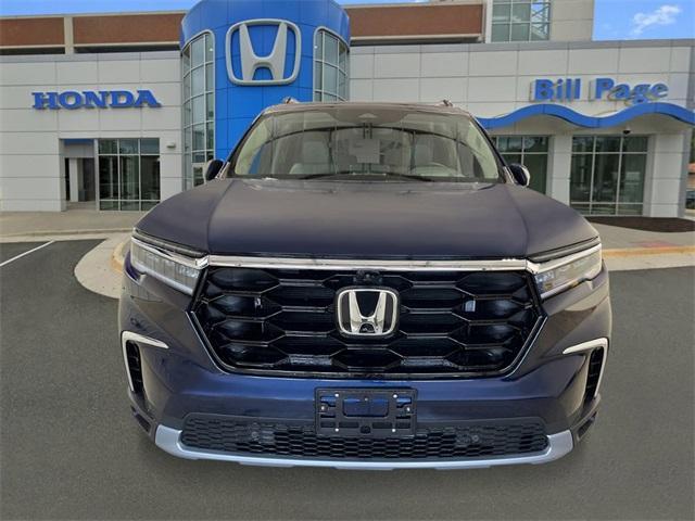 new 2025 Honda Pilot car, priced at $53,080