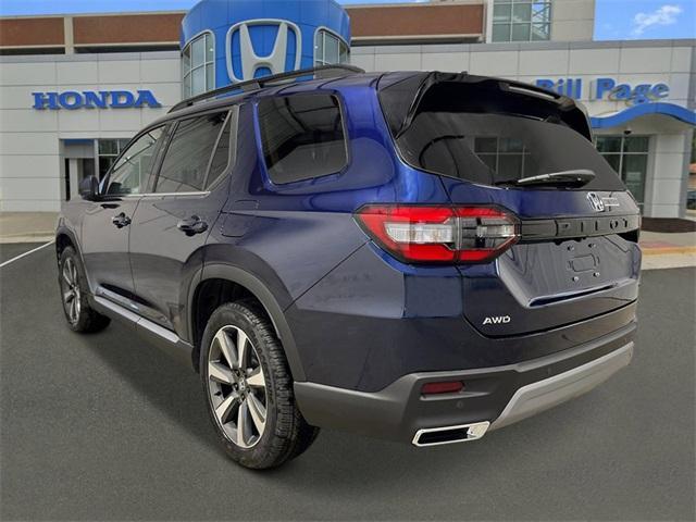 new 2025 Honda Pilot car, priced at $53,080