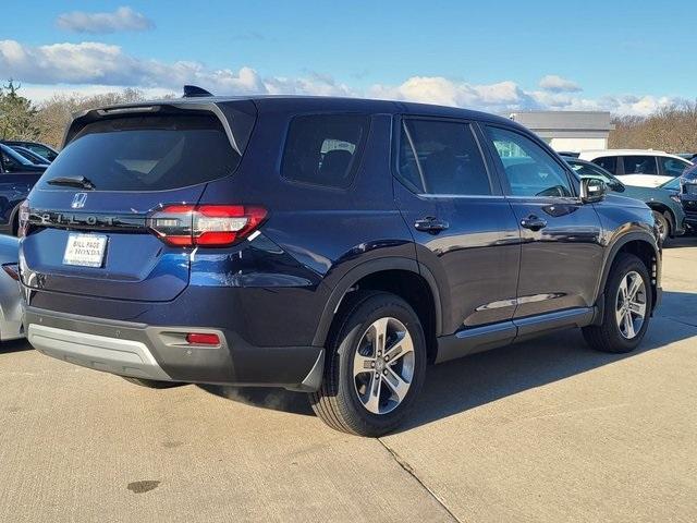 new 2025 Honda Pilot car, priced at $45,600