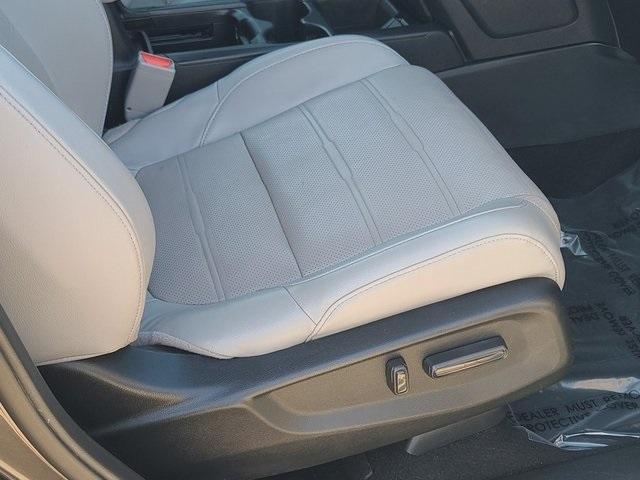 used 2017 Honda CR-V car, priced at $14,000