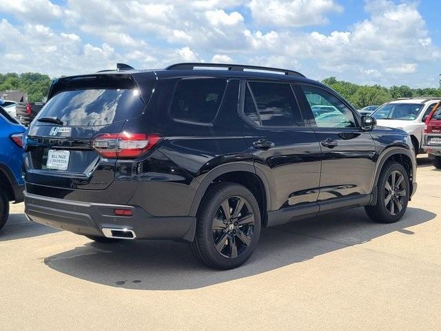 new 2025 Honda Pilot car, priced at $54,580