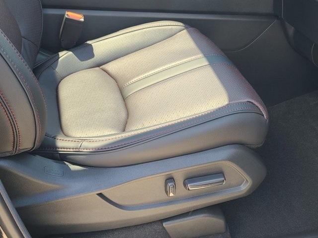 new 2025 Honda Pilot car, priced at $54,580