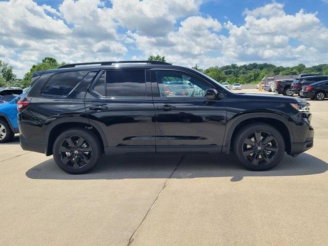 new 2025 Honda Pilot car, priced at $54,580