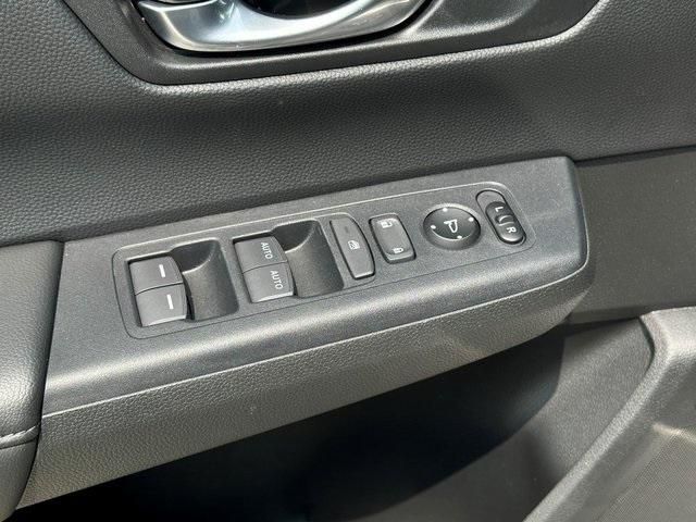 used 2025 Honda CR-V car, priced at $33,000