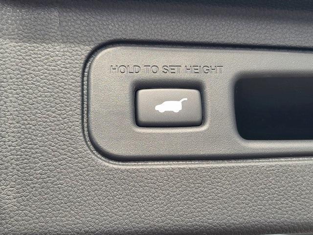 new 2025 Honda Pilot car, priced at $46,330