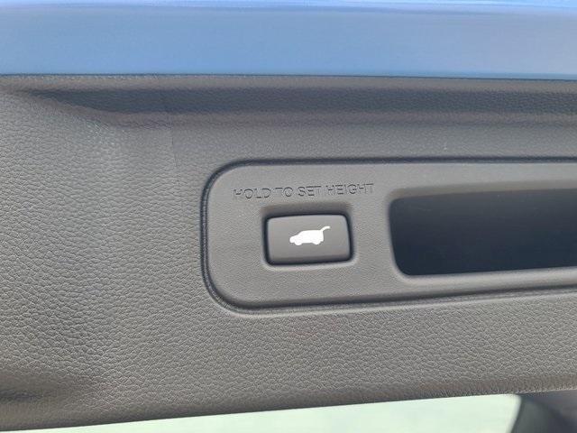 new 2025 Honda Pilot car, priced at $49,855