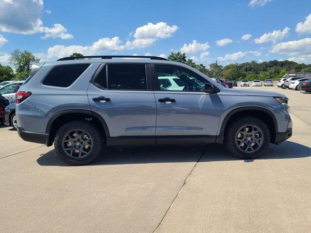 new 2025 Honda Pilot car, priced at $50,335
