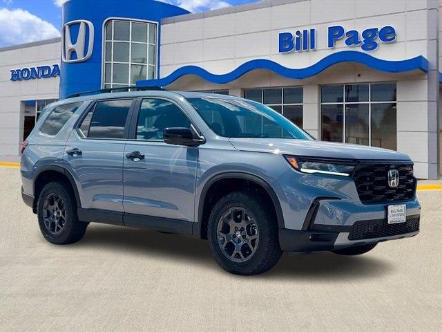 new 2025 Honda Pilot car, priced at $50,335