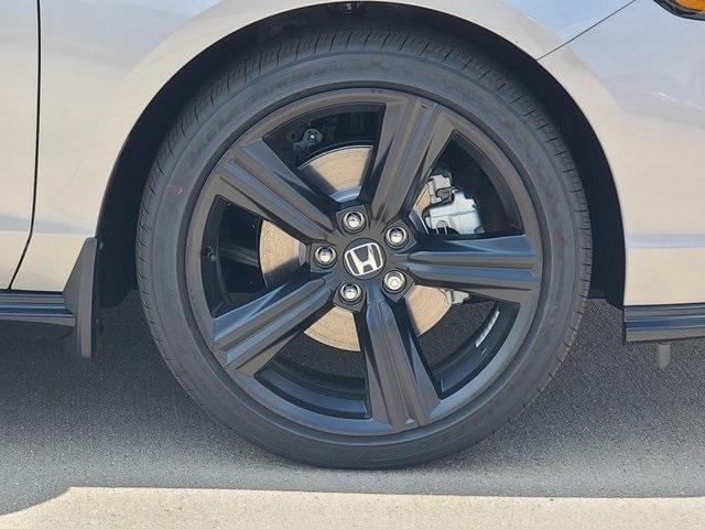 new 2025 Honda Accord Hybrid car, priced at $35,375
