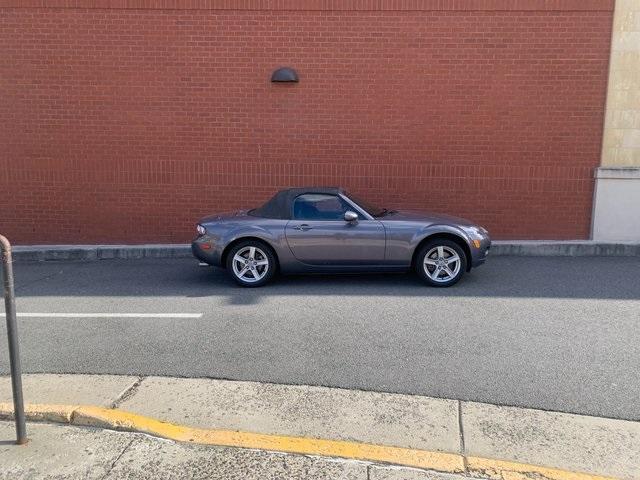 used 2006 Mazda MX-5 Miata car, priced at $9,300