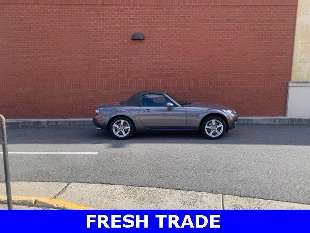 used 2006 Mazda MX-5 Miata car, priced at $9,300