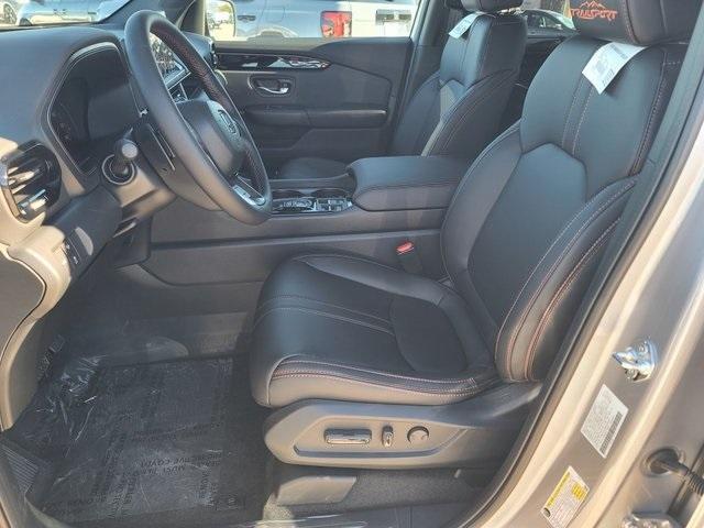 new 2025 Honda Pilot car, priced at $49,880