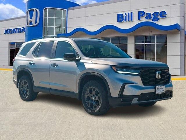 new 2025 Honda Pilot car, priced at $49,880