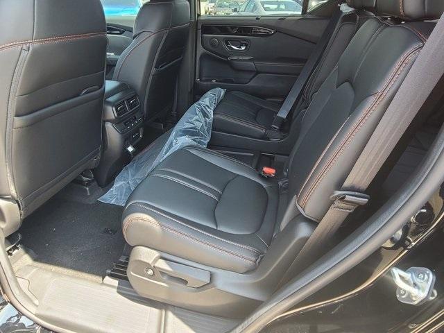 new 2025 Honda Pilot car, priced at $49,400