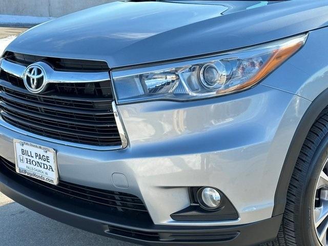 used 2015 Toyota Highlander car, priced at $19,750