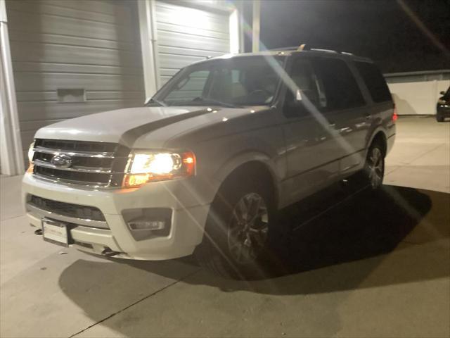 used 2015 Ford Expedition car, priced at $12,995