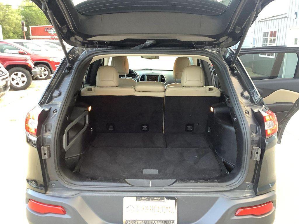 used 2015 Jeep Cherokee car, priced at $11,995